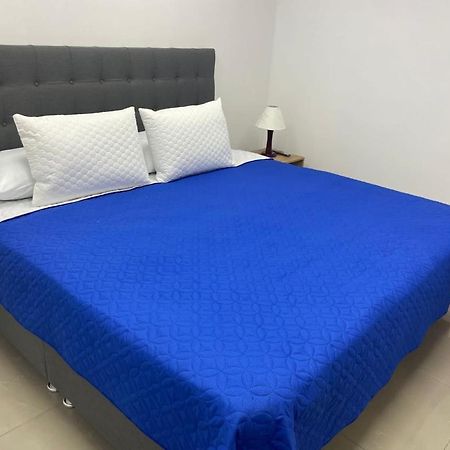 Aparta Hotel Montealegre Богота Екстер'єр фото